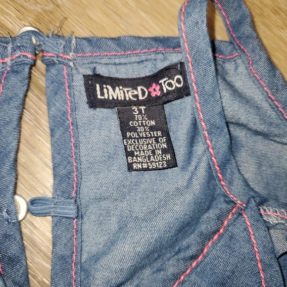 Limited Too denim shorts/romper with spaghetti straps and ruffle Sz 3T - Picture 4 of 7
